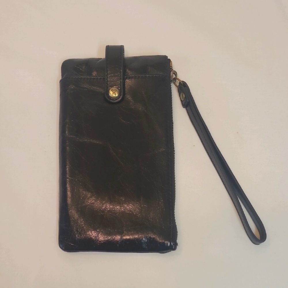 Hobo Wallet Wristlet Black Pebbled Beautiful Condition!